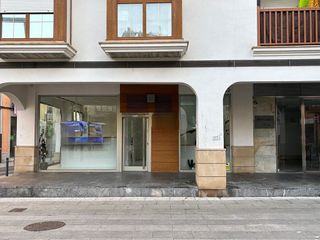 Local comercial en venta en Santoña