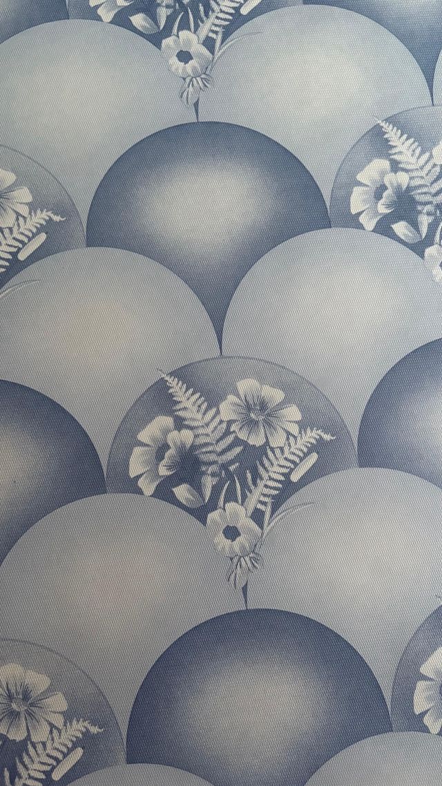 Papel pintado azul y blanco