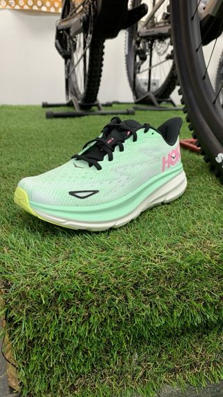 Zapatilla Hoka Clifton 9