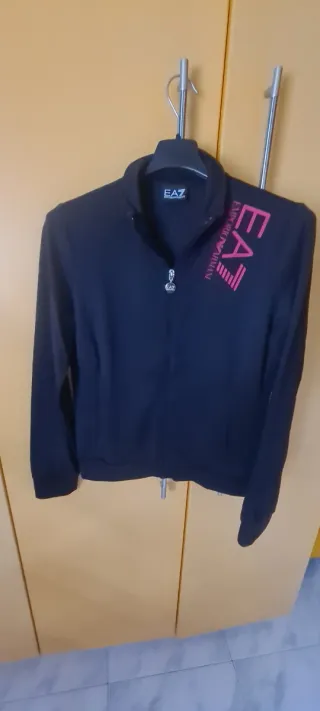 Felpa EA7 Emporio Armani Nera con Logo Rosa