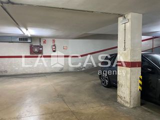 Garaje en venta en Montigalà -Sant Crist en Badalona