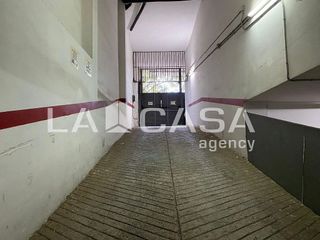 Garaje en venta en Montigalà -Sant Crist en Badalona