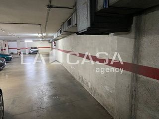 Garaje en venta en Montigalà -Sant Crist en Badalona