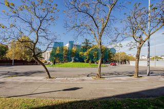 Local comercial en venta en Valderas - Los Castillos en Alcorcón