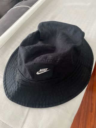 Gorro bucket Nike negro