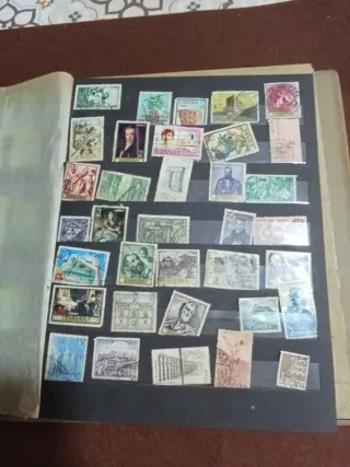Colección de sellos   Guardada 50 años