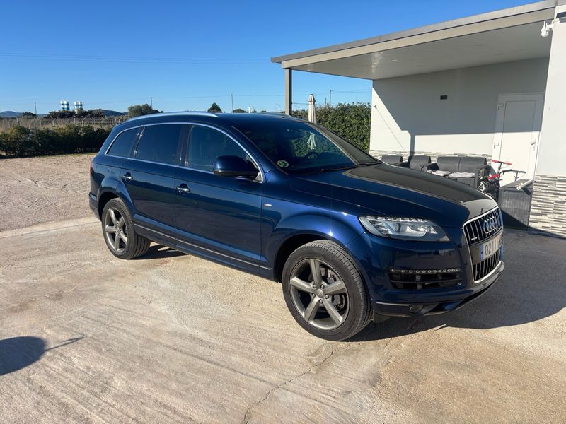 Audi Q7 - foto 1