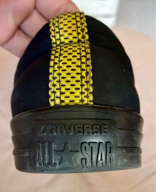 Converse negras bajas