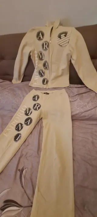 Tuta Emporio Armani Beige e Nera