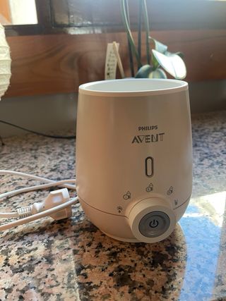 Calienta biberones Philips Avent casi sin uso.