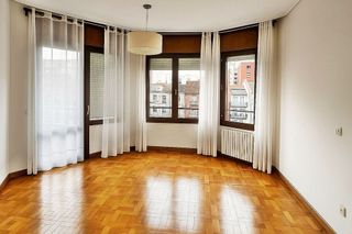 Piso en alquiler en Cuatro Caminos en Santander