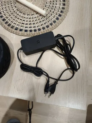 Rueda y cargador patinete Xiaomi