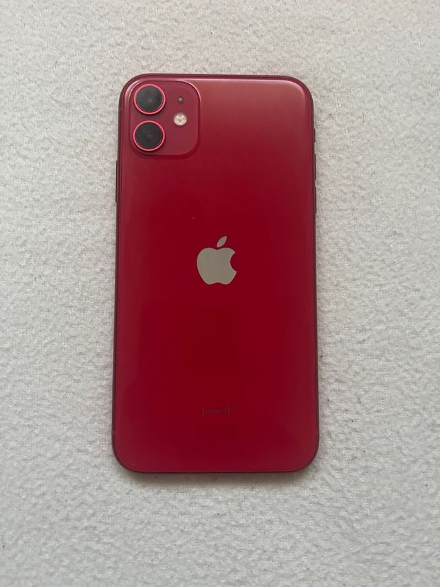 iPhone 11 Rojo 128GB batería cambiada