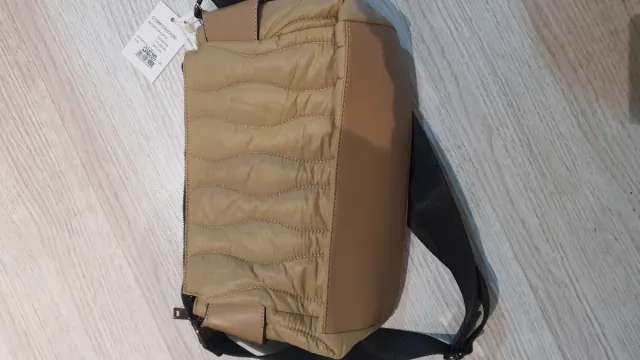 Bolso bandolera acolchado beige