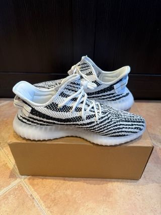 Adidas Yeezy 350 Boost Zebra