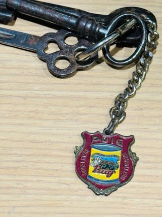 ANTIGUO ESCUDO DEL C.F.BARCELONA PUBLICIDAD DE CON