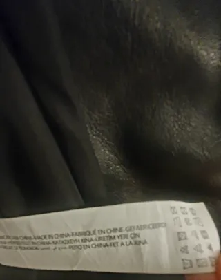 Chaqueta crop Bershka rayas blancas