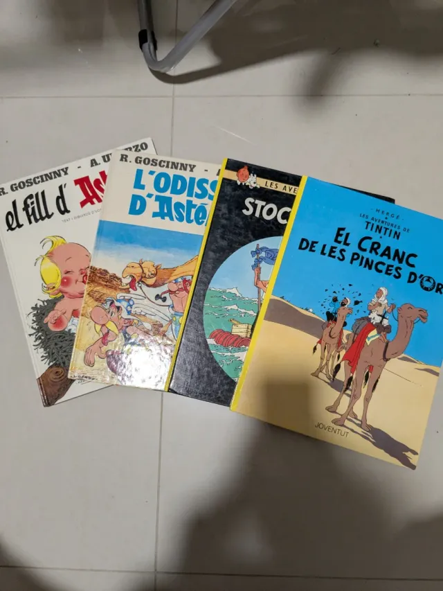 Cómics Astérix y Obelix, y Tintin