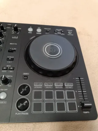 Mesa de mezclas Pioneer DDJ-FLX4