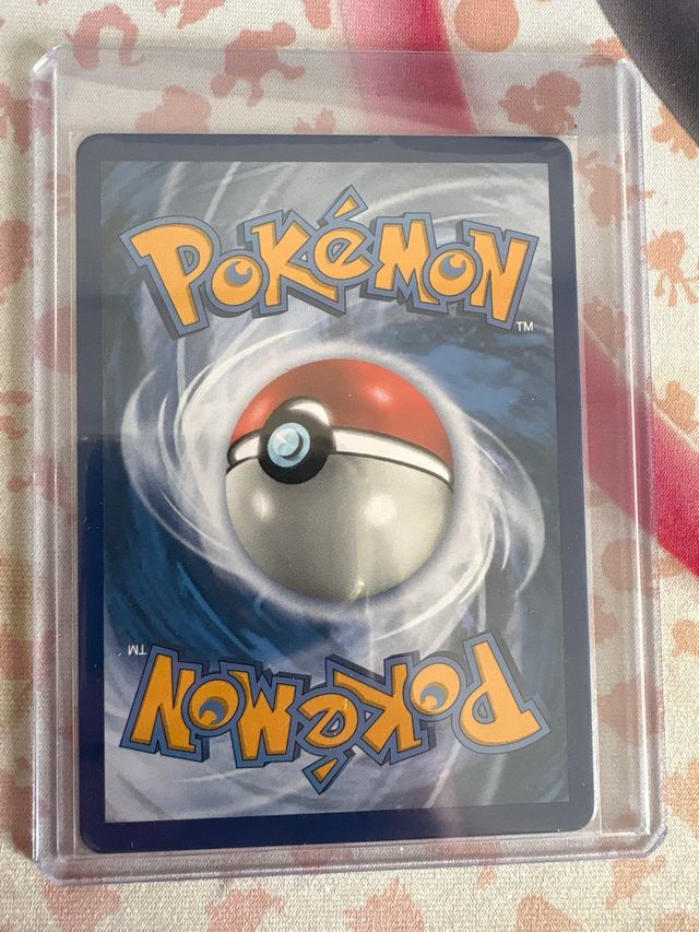 Carta Pokémon Pikachu & Zekrom GX TAG TEAM