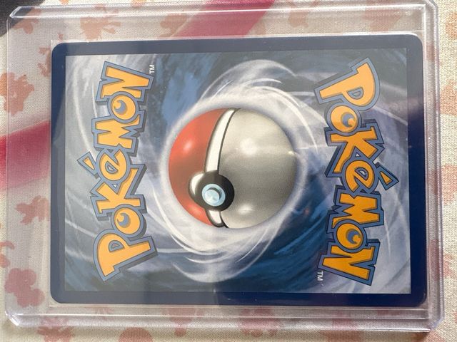 Carta Pokémon Pikachu & Zekrom GX TAG TEAM