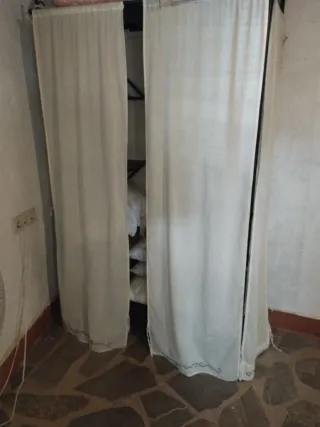 Armario de tela y metal