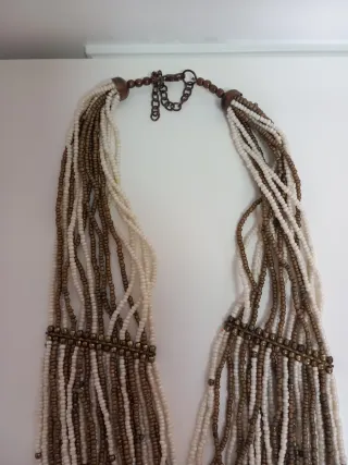 Conjunto bisutería: collar, pendientes y anillos