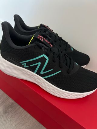 Zapatillas New Balance 411 Mujer Talla 37