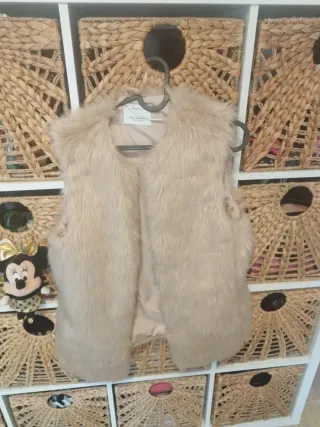 Chaleco pelo beige