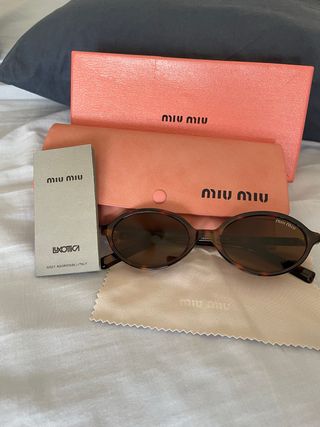 Gafas de sol Miu Miu color marrón