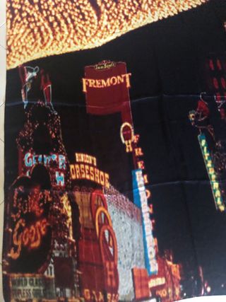 Foulard in pura seta con stampa Las Vegas