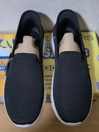 Zapatillas Skechers Slip-ins Mujer Negras Blancas