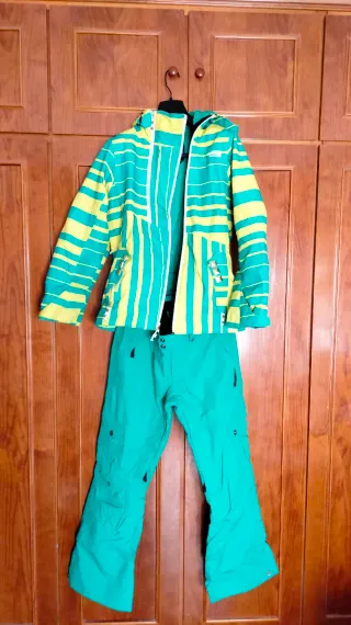 Conjunto esquí: Cazadora y pantalón The North Face