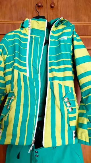 Conjunto esquí: Cazadora y pantalón The North Face