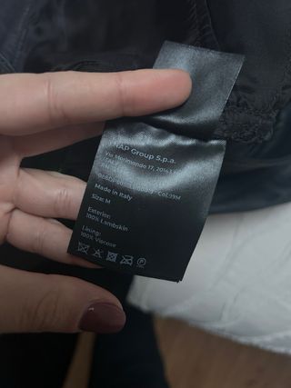 Pantalón de piel negro