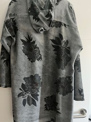 Kimono/Chaqueta Gris Floral Talla Única