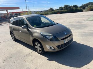 Renault Grand Scenic 2010