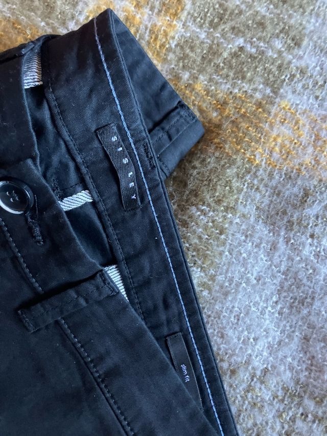 Pantalón slim fit Sisley negro