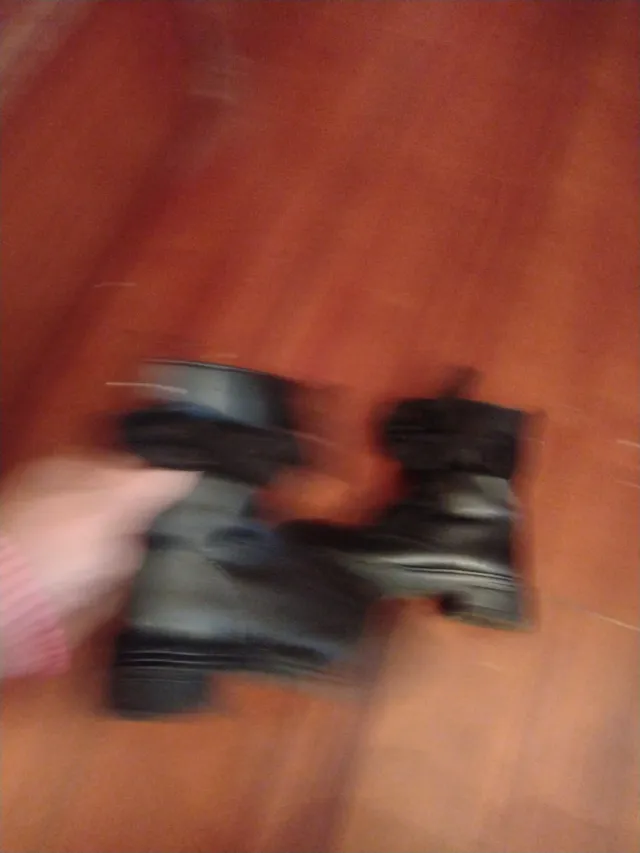 Stivaletti neri con fiocco per bambina numero 27