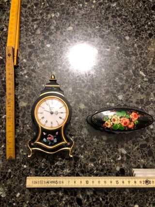 Orologio da tavolo decorato Made in Swiss