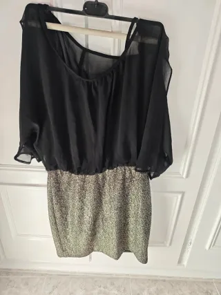 Vestido Negro y Dorado