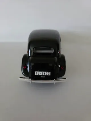 Citroën Traction 11B 1952 escala 1:24