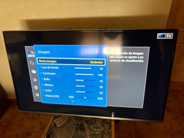 Televisor Samsung 40 pulgadas para la pared