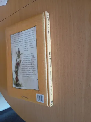 El libro de los duendes / The Book of Elves (Sp...