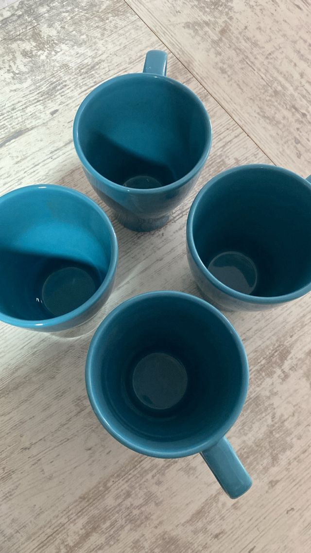 Juego 4 tazas de cerámica azul nuevas a estrenar
