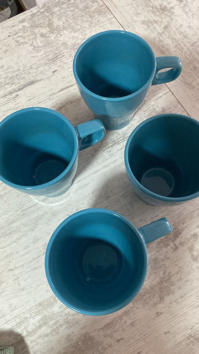 Juego 4 tazas de cerámica azul nuevas a estrenar