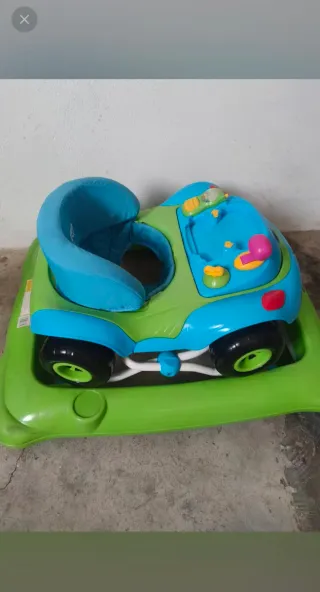 Taca-taca coche bebé se envía en su caja