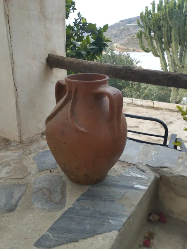 Jarrón de cerámica Tajueco Soria