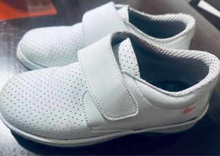 Zapatos Sanitarios Dian Talla 38 Blancos