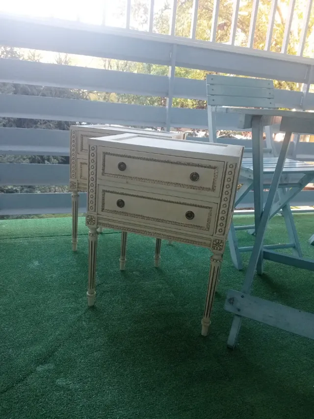 2 Mesitas de Noche Madera Beige